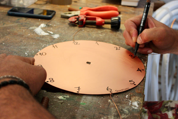 QUARTIERI Orologio a muro in rame chiave di violino