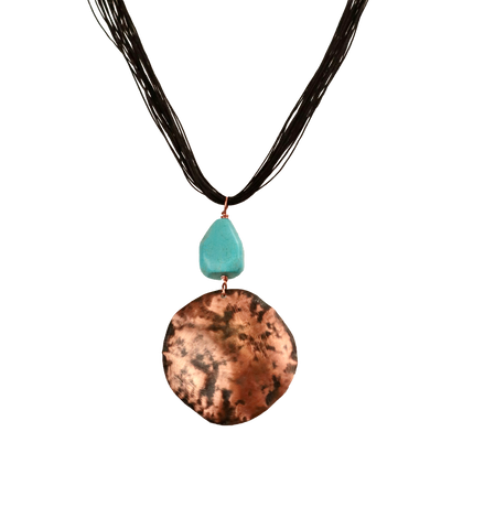 Collana con medaglione pendente in rame Piccolo