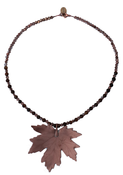 Collana con pendete foglia di acero