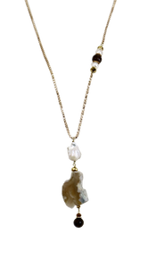 Collana lunga in alluminio dorato con pendente